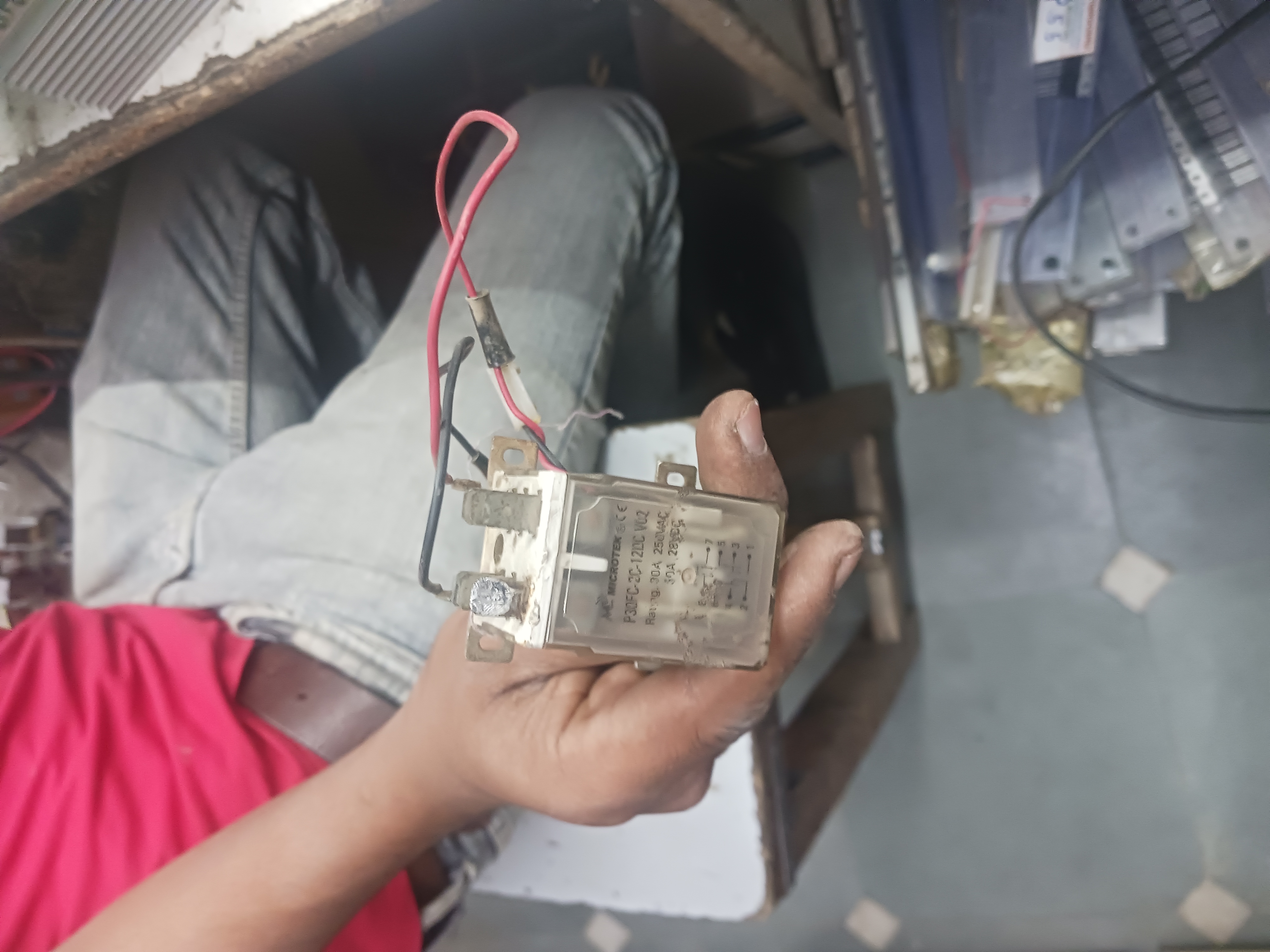 Rajesh Kumar Electrician worker in Gurgaon