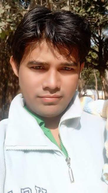 Praveen  Electrician worker in East Delhi