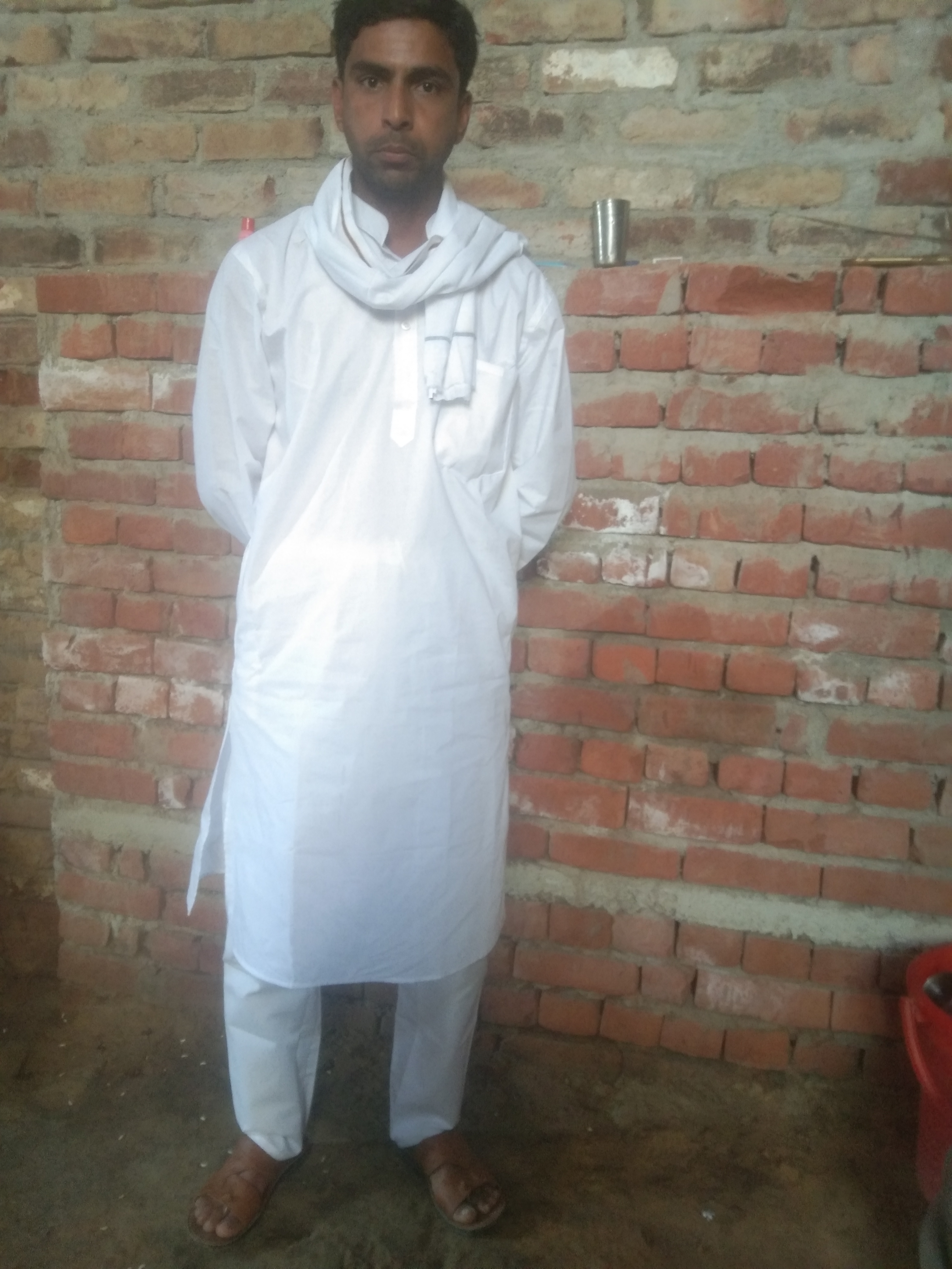 Shadav Carpenter worker in Bulandshahr