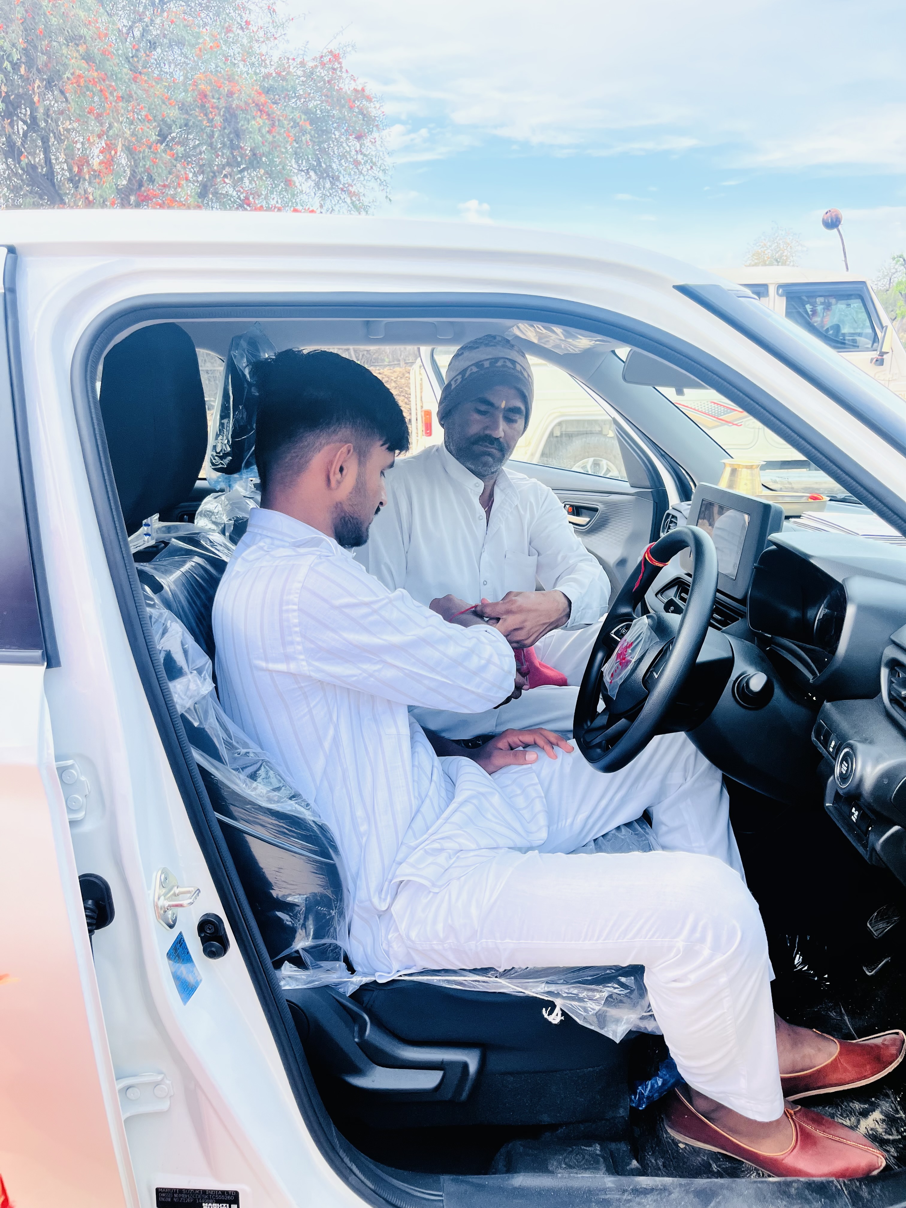 Avtar Singh  Car booking worker in Barmer