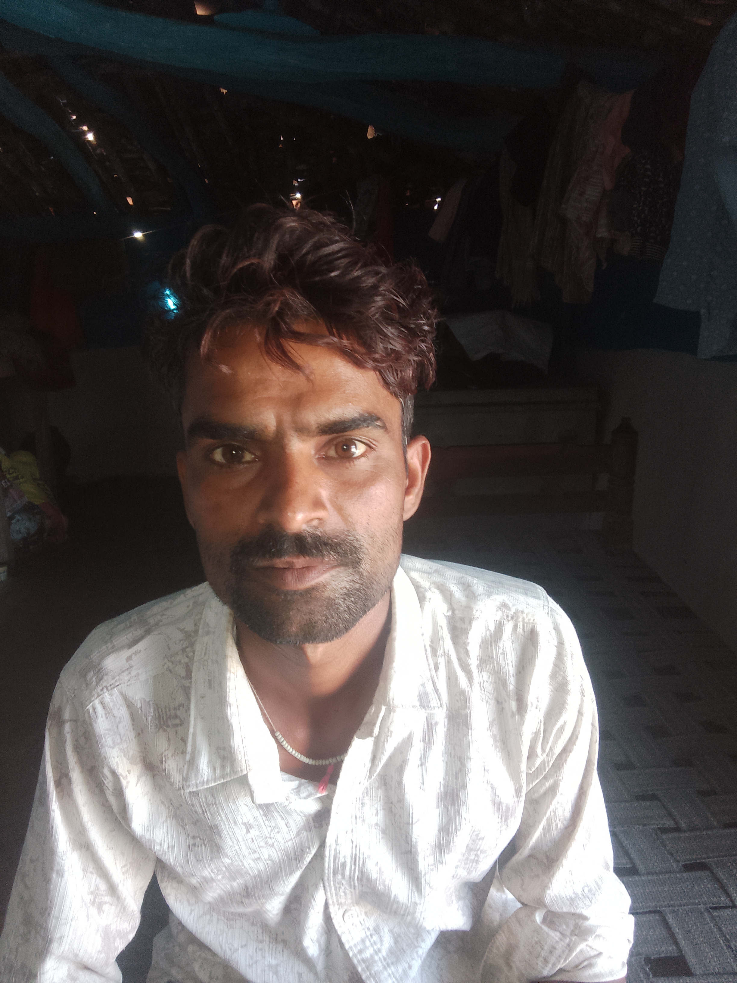 Rajkumar Dehariya Raj Mistri worker in Seoni