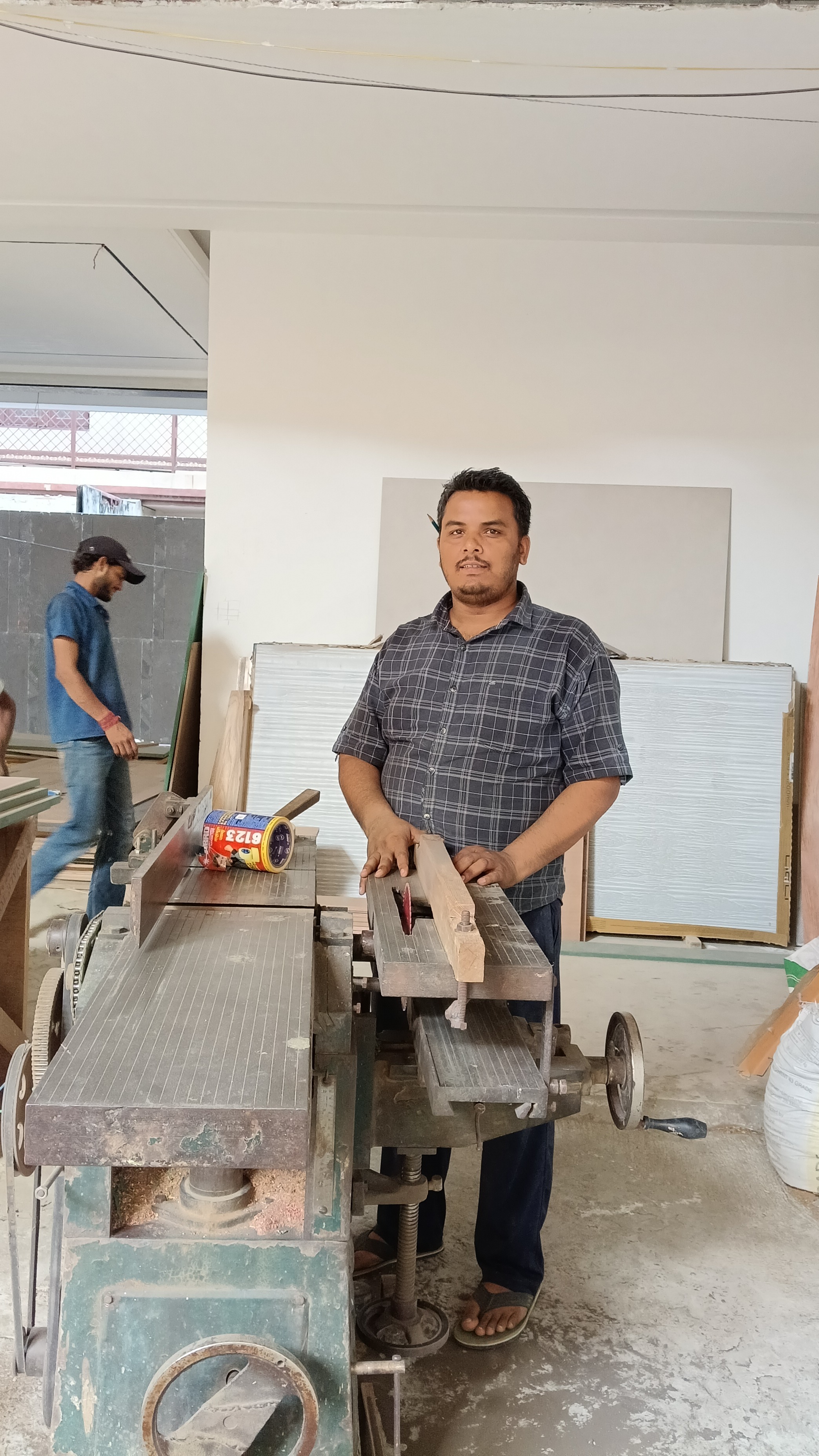 Sanjay Kumar  Carpenter worker in Karnal